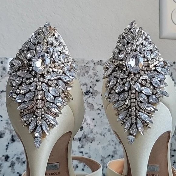 Badgley Mischka Bridal heels - Picture 9 of 12